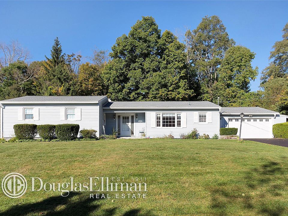 1st image of 11 Collier Dr
