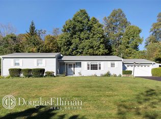 11 Collier Dr, Carmel, NY 10512