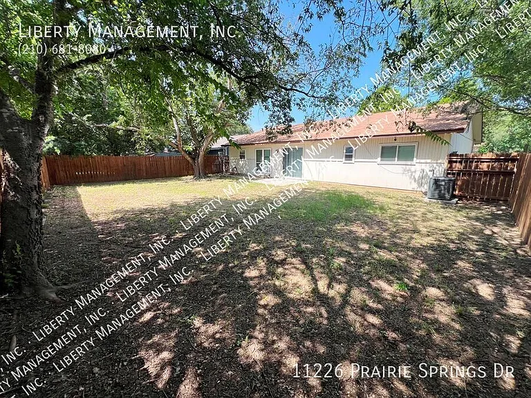 11226 Prairie Springs Dr — Photo 24