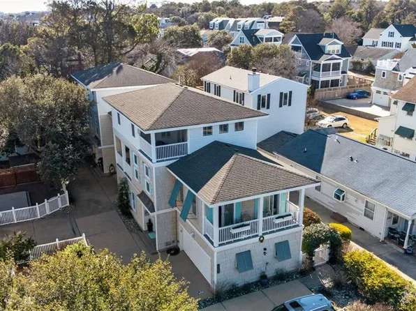 206 67th St #A, Virginia Beach, VA 23451