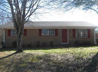 403 Bay Creek Rd, Loganville, GA 30052