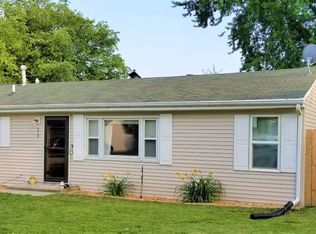 310 Sycamore St, Riverside, IA 52327