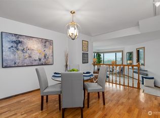 1024 5th Ave S APT B201, Edmonds, WA 98020