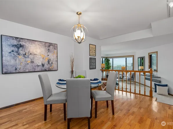 1024 5th Avenue S #B201, Edmonds, WA 98020