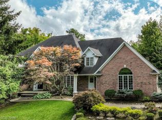 10354 Pinecrest Rd, Painesville, OH 44077