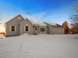 21200 Jarvis St NW, Elk River, MN 55330