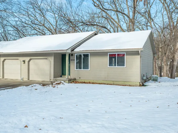 4550 Fairview Dr, Pleasant Hill, IA 50327
