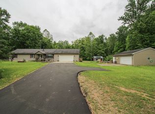 21729 Pinhook Rd, Mendon, MI 49072
