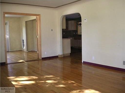 2nd image of 6201 Dartmouth Ave N