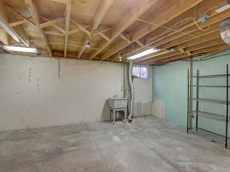 Applewood Crest Townhomes & Apartments — Photo 81