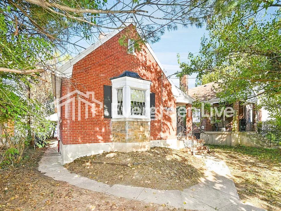 3168 Mozart Ave