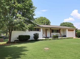 405 W Portage Ave, Muscle Shoals, AL 35661