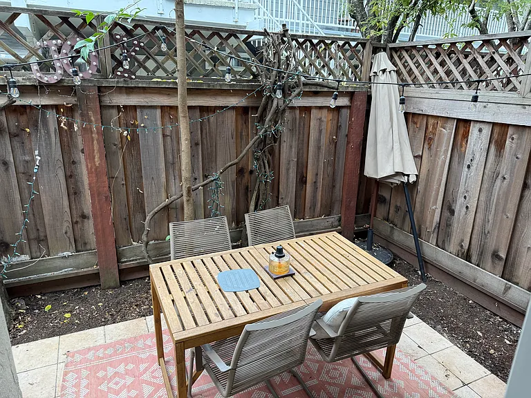 917 Hough St #9 — Photo 4