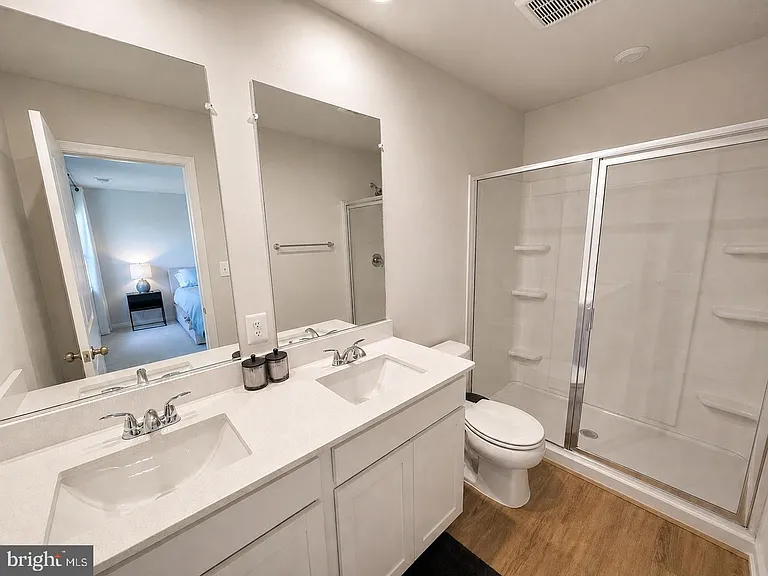33 Apollo Rd — Photo 7