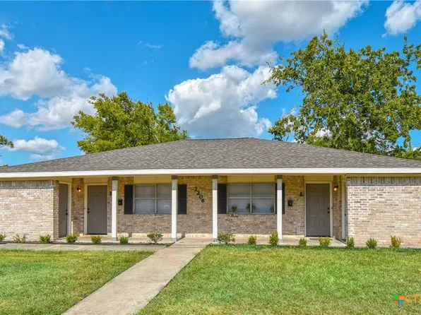2206 Lova Dr, Victoria, TX 77901