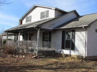 465 McMoon Ln, Stuart, VA 24171