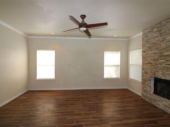 4th image of 223 Crane Dr
