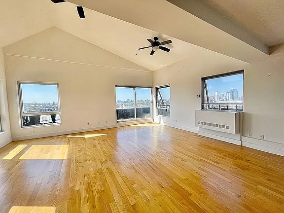4th image of 308 Eckford St APT 7B