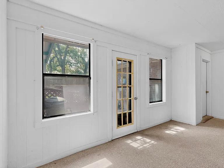 7517 Crosstimbers Ln — Photo 6