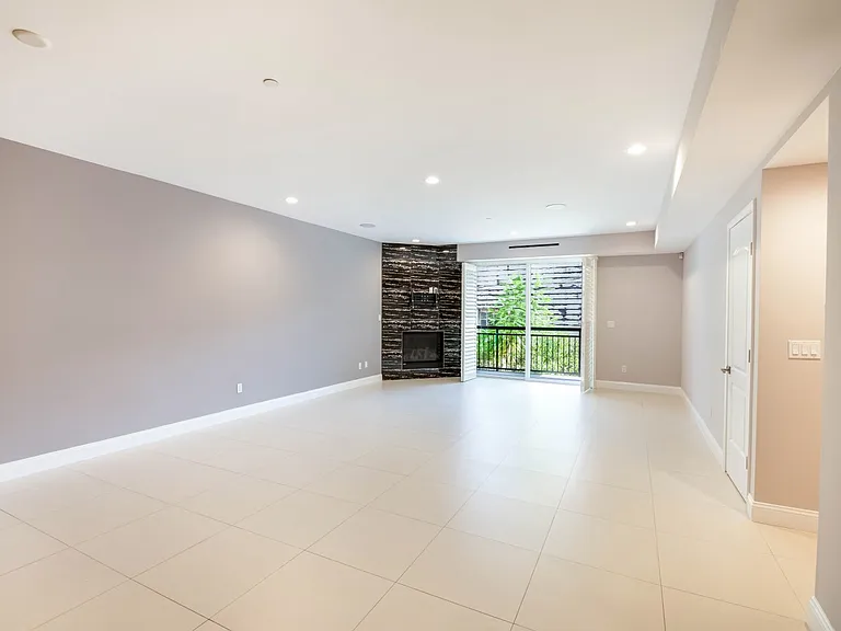 1941 Waltonia Dr #203 — Photo 4