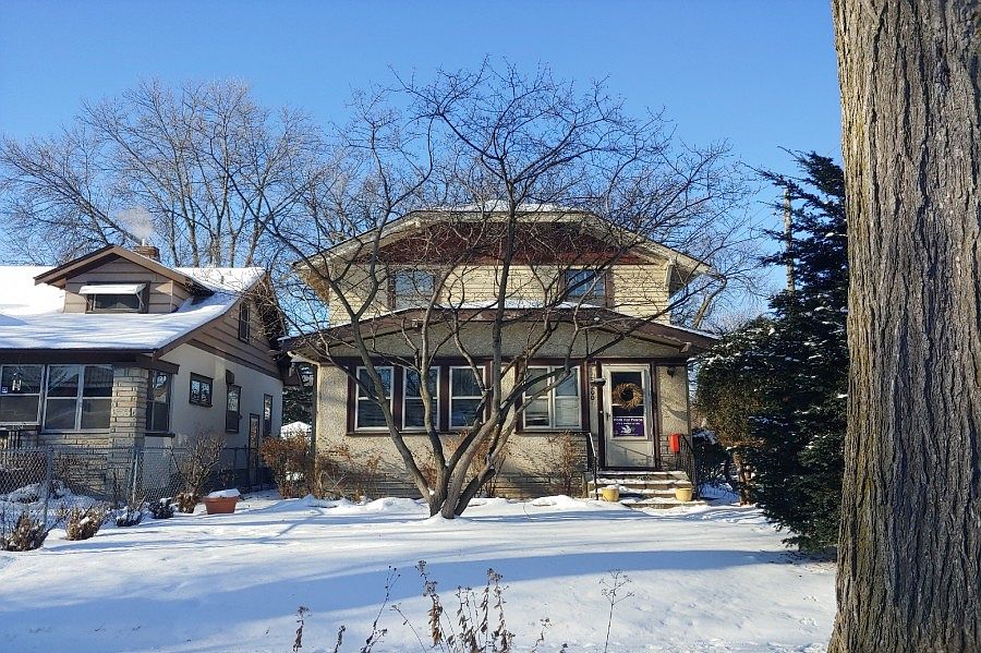 3200 40th Ave S Minneapolis Mn 55406 Zillow