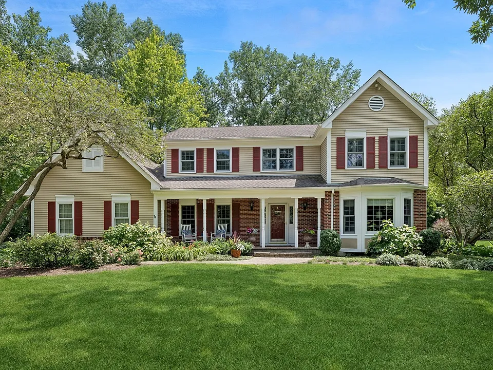 2104 Kenton Ln