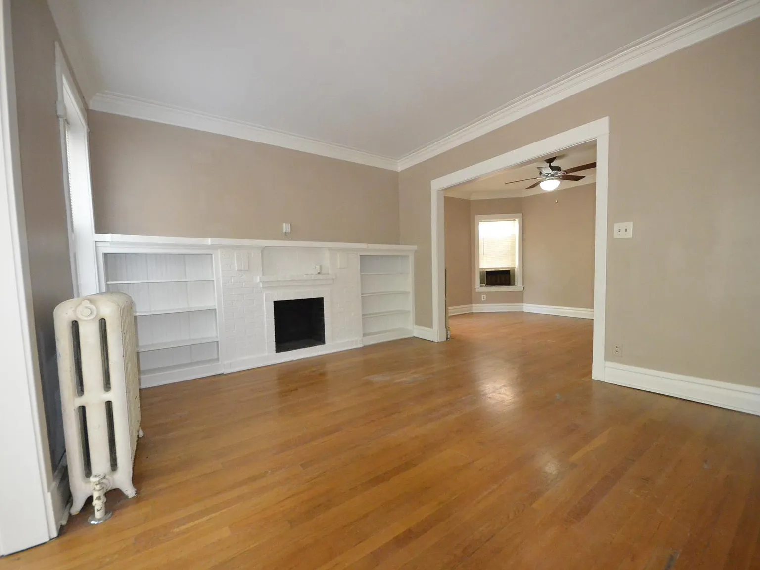 2 bed, 1000 sqft, $1,900 — Photo 3