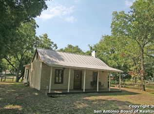 1210 Alamo St, Castroville, TX 78009