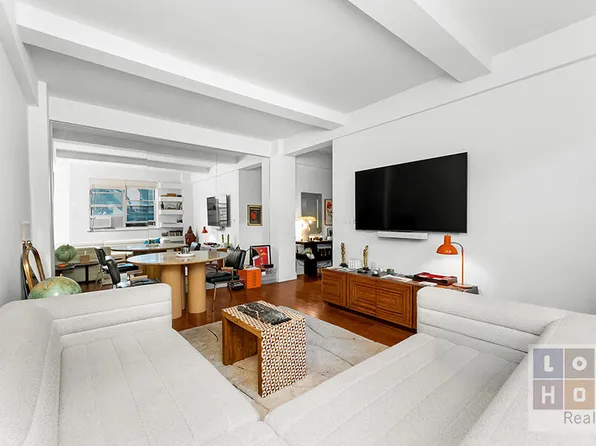 550 Grand Street image 4 of 19