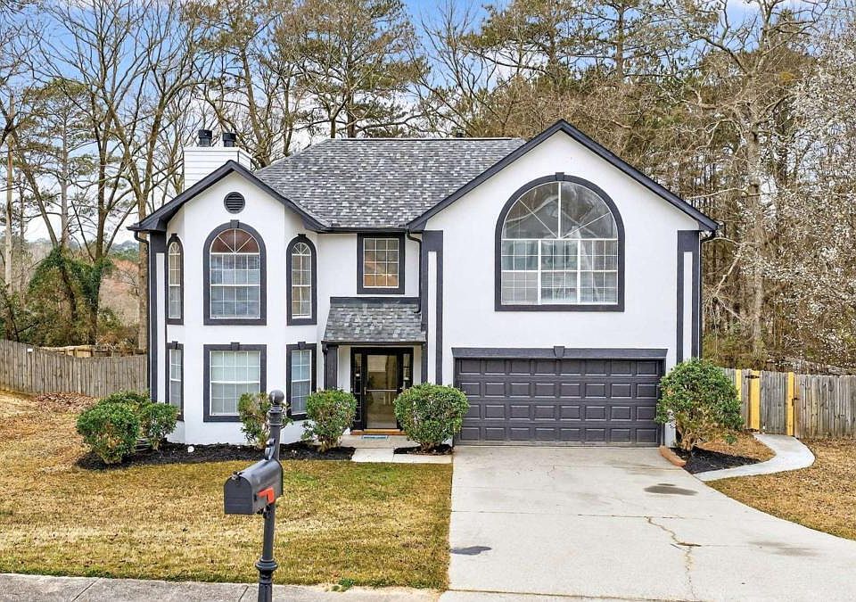 1st image of 8218 Mahogany Ln