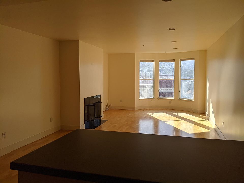 1st image of 2333 Mission St #5