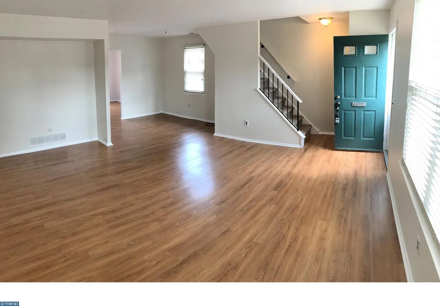 3 bed, 1400 sqft, $2,195 — Photo 2