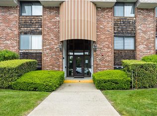 Waterview, Warren, RI 02885