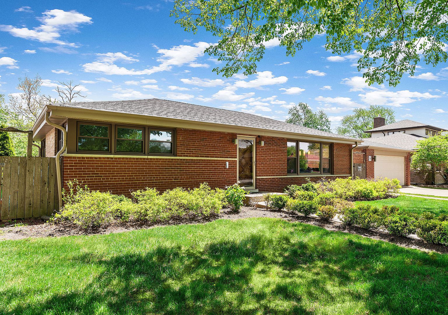 9349 Lowell Ave, Skokie, IL 60076 Zillow