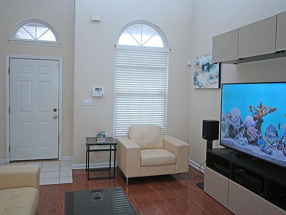 5th image of 268 Clover Valley Dr