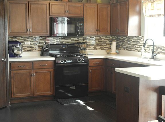 4th image of 14541 Basswood Ln