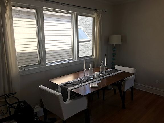 4th image of 1039 W Montana St #3
