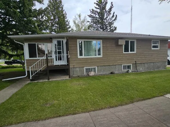 132 N 5th Ave NE, Milk River, AB T0K 1M0