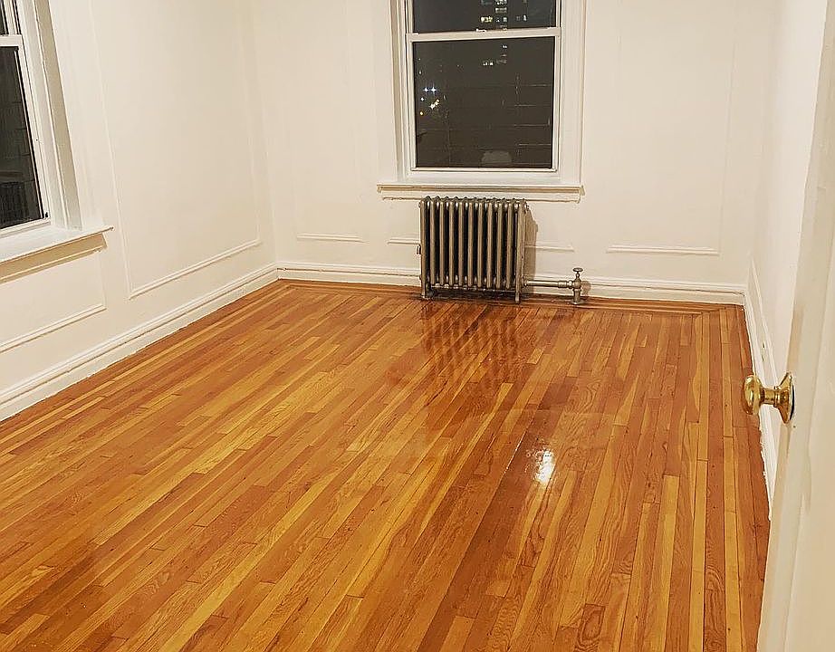 2nd image of 1115 Jerome Ave #D