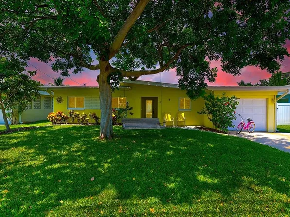 417 12th Ave, Indian Rocks Beach, FL 33785