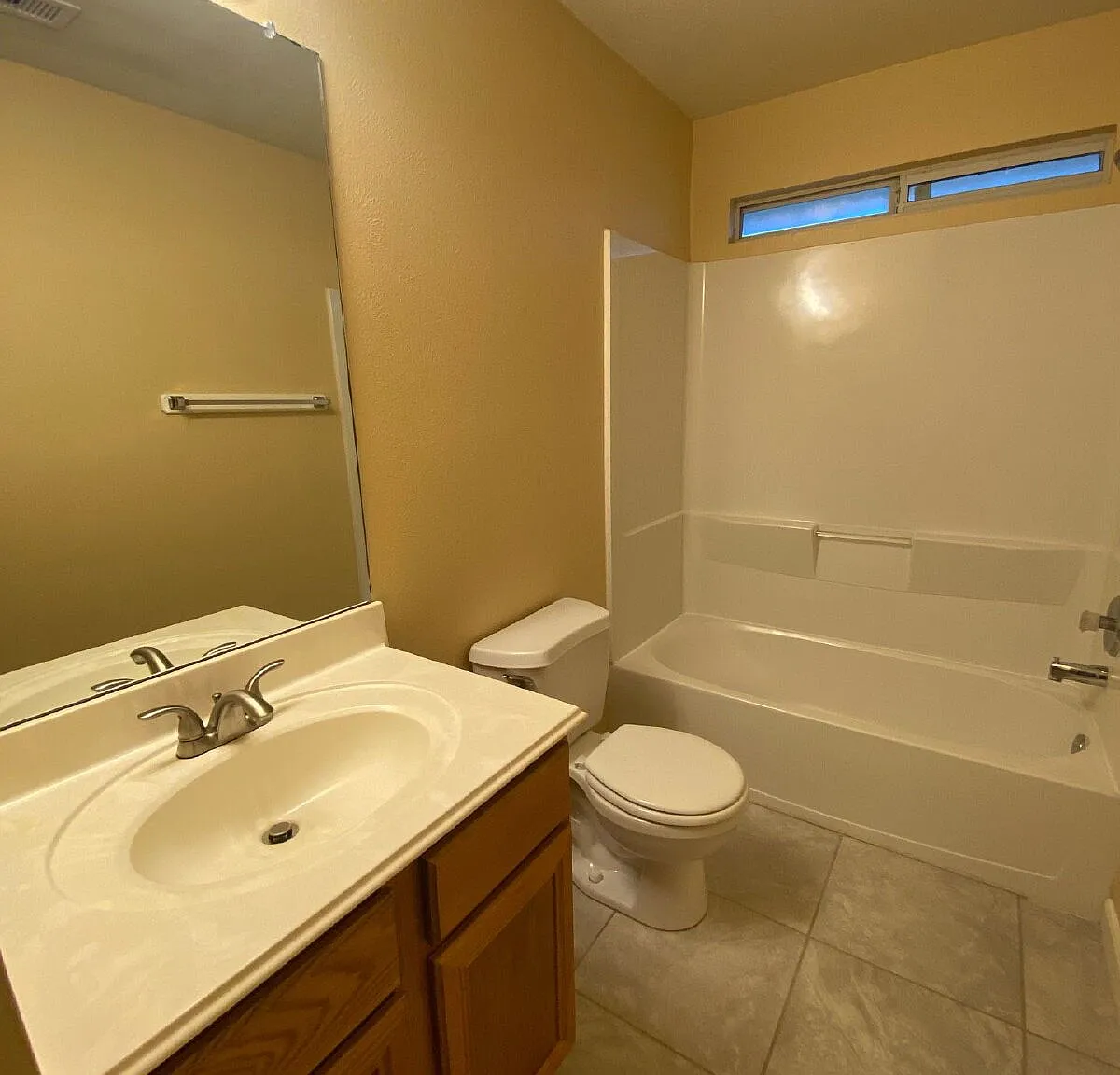 4 bed, 2.5 bath, 2350 sqft, $2,200 — Photo 1