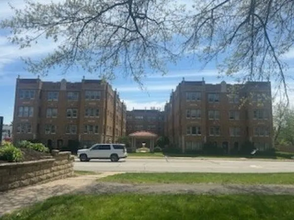 1632 18th Ave APT 5, Rock Island, IL 61201