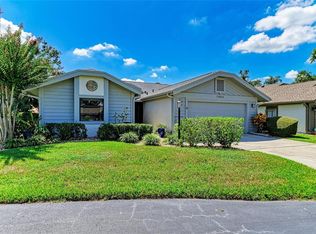 7865 Pine Trace Dr, Sarasota, FL 34243