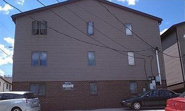 2nd image of 321 S Maple Ave
