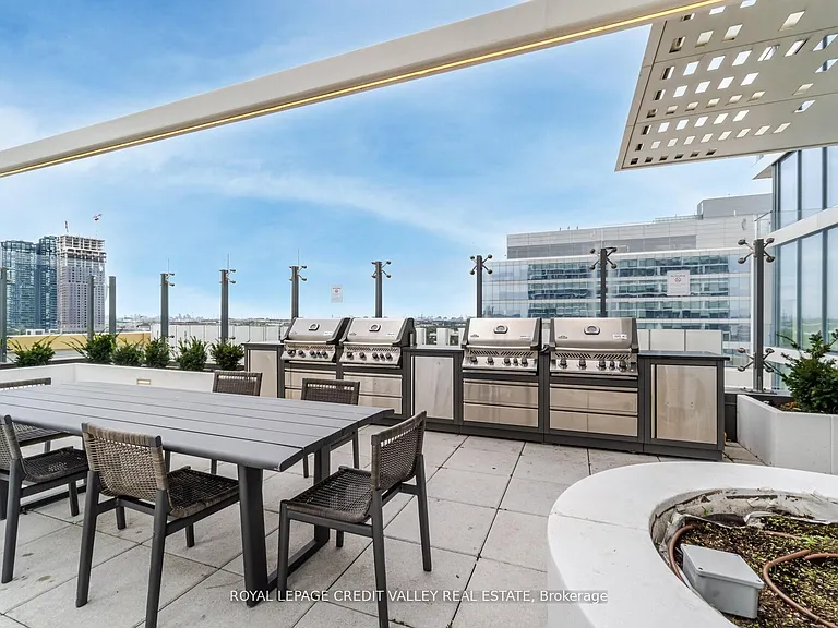 5 Buttermill Ave #1511 — Photo 36