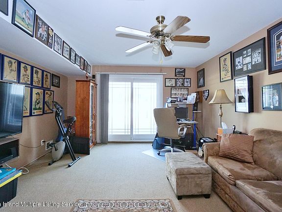 5th image of 127 Wirt Ave