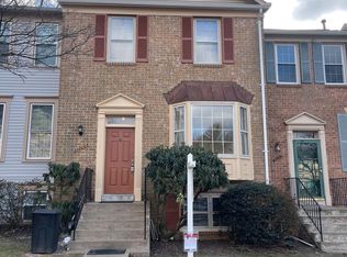 12206 Apple Orchard Ct, Fairfax, VA 22033