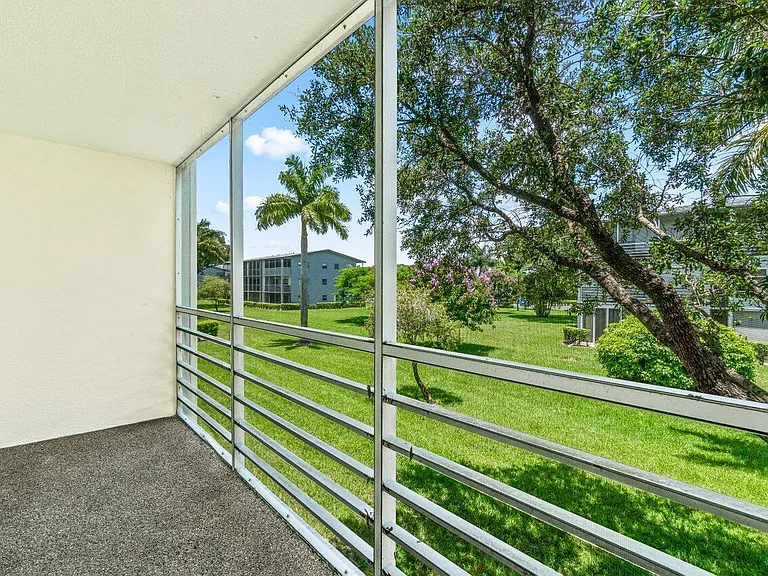 68 Suffolk Dr #68-B — Photo 18