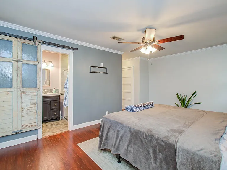 9002 Railton St — Photo 25