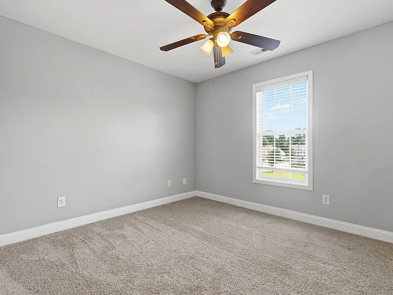 1541 Gallant Fox Ct — Photo 41
